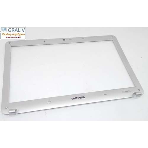 Рамка матрицы, безель ноутбука Samsung R530 BA75-02376A